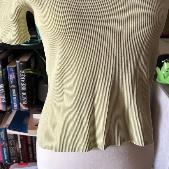 City Silk Size Small light green 55% silk women’s vintage 90s blouse y2k - Picture 3 of 5